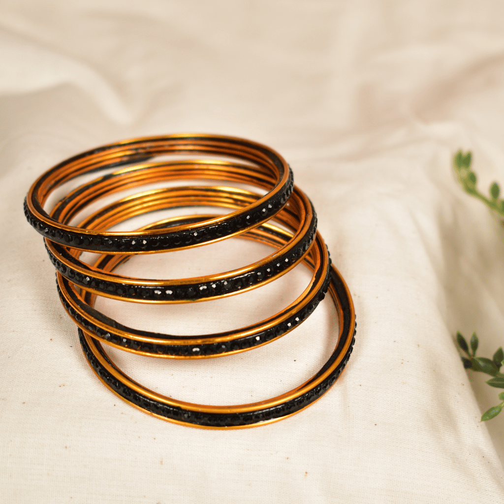 Black-Tone Single Line Lac Bangles Set - Hyderabadi