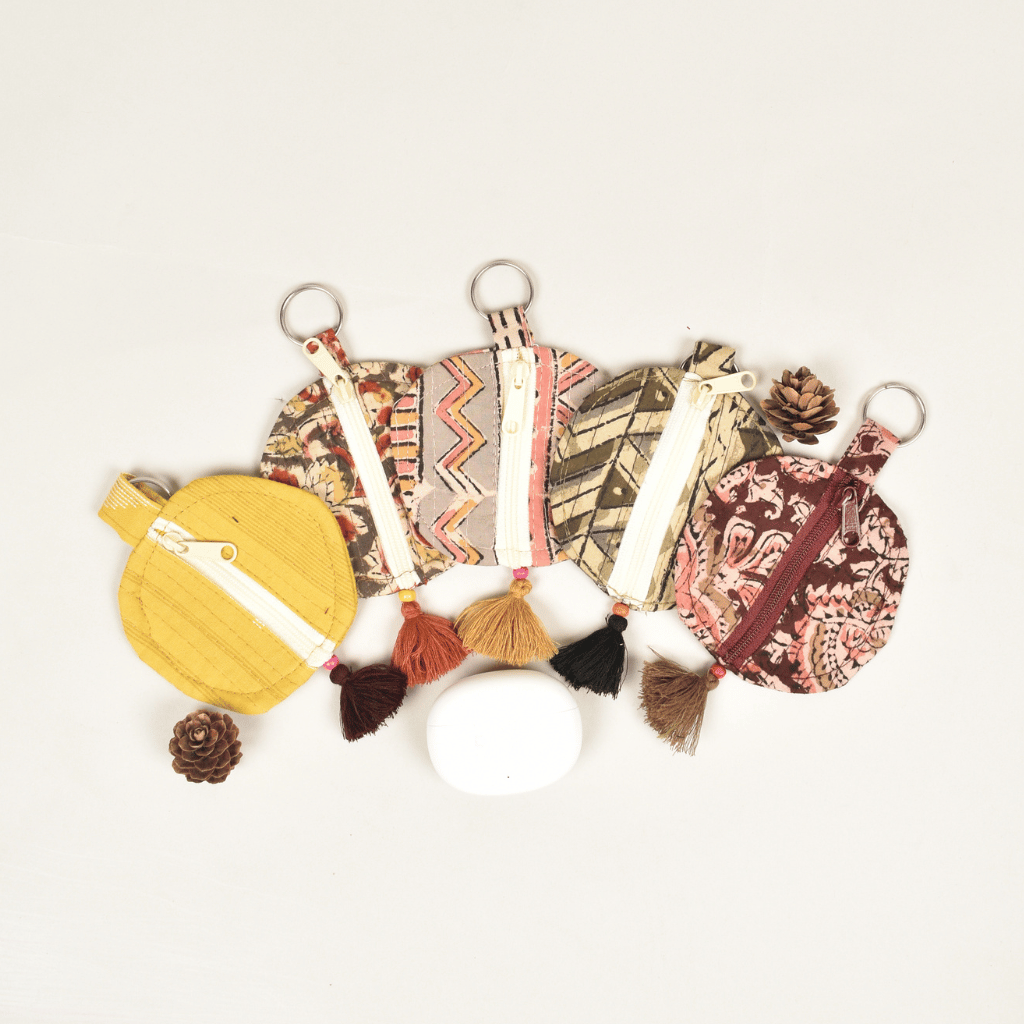 kalamkari Round Pouch – Lip Balm / Earbuds Holder