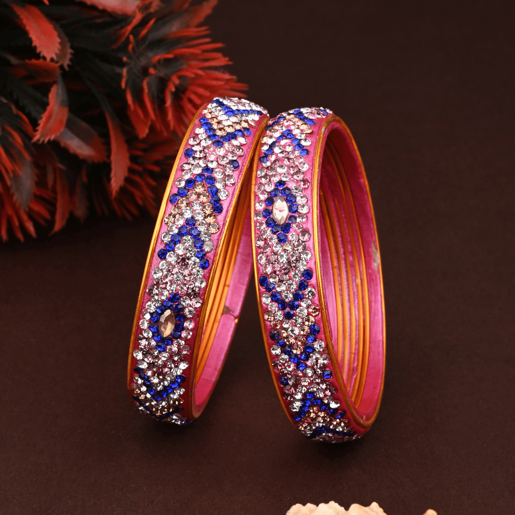 Pair of broad bangles in blue and white tones - lac 