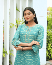 Teal Straight Fit Mercerized Ikat Printed Kurta - sleeves