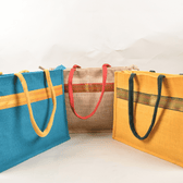 Jute bag with contrast lace