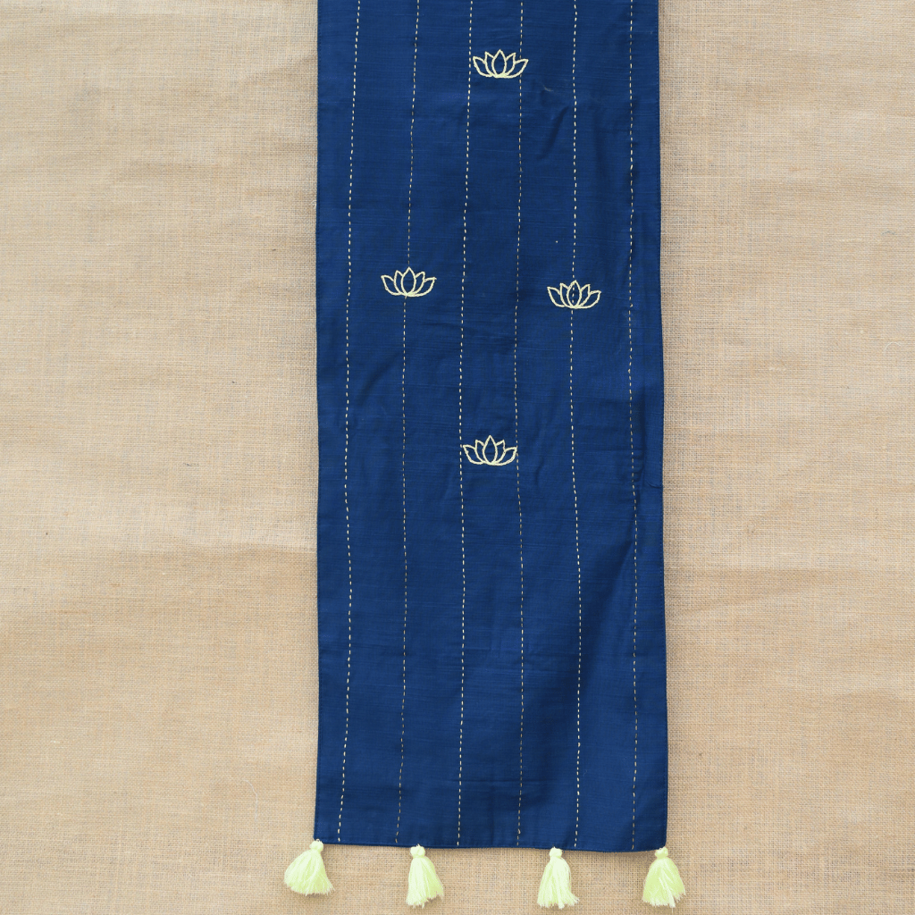 Blue Silk lotus pool embroidery festive table runner