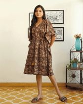 Short kaftan in maroon kalamkari cotton - comfortable 