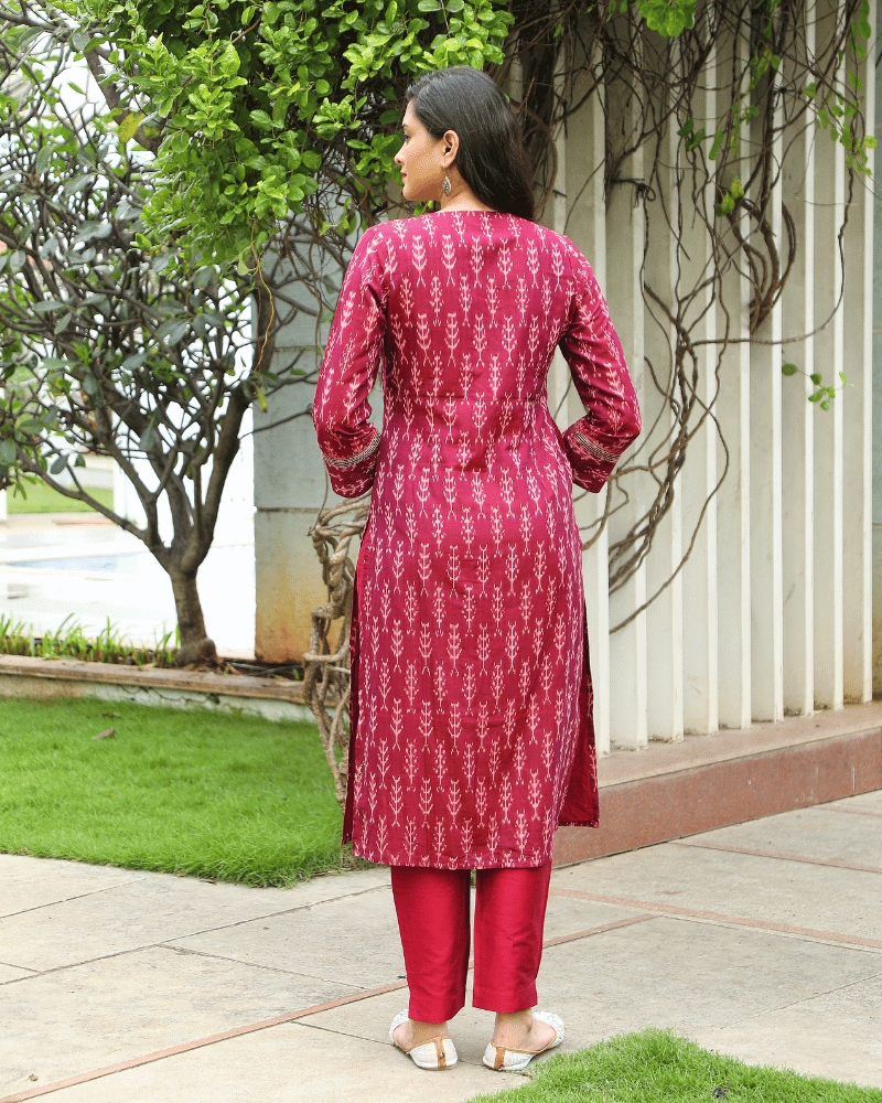 Maroon Straight Fit Mercerized Ikat Printed Kurta - back