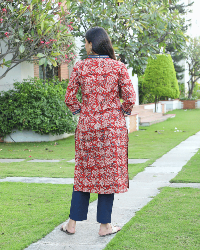 Red kalamkari overlapped V Collar kurta - back