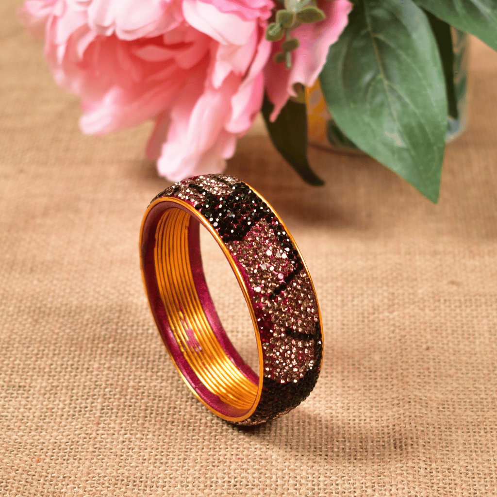 Ethnic Black toned stone studded kada made with lac - Hyderabadi