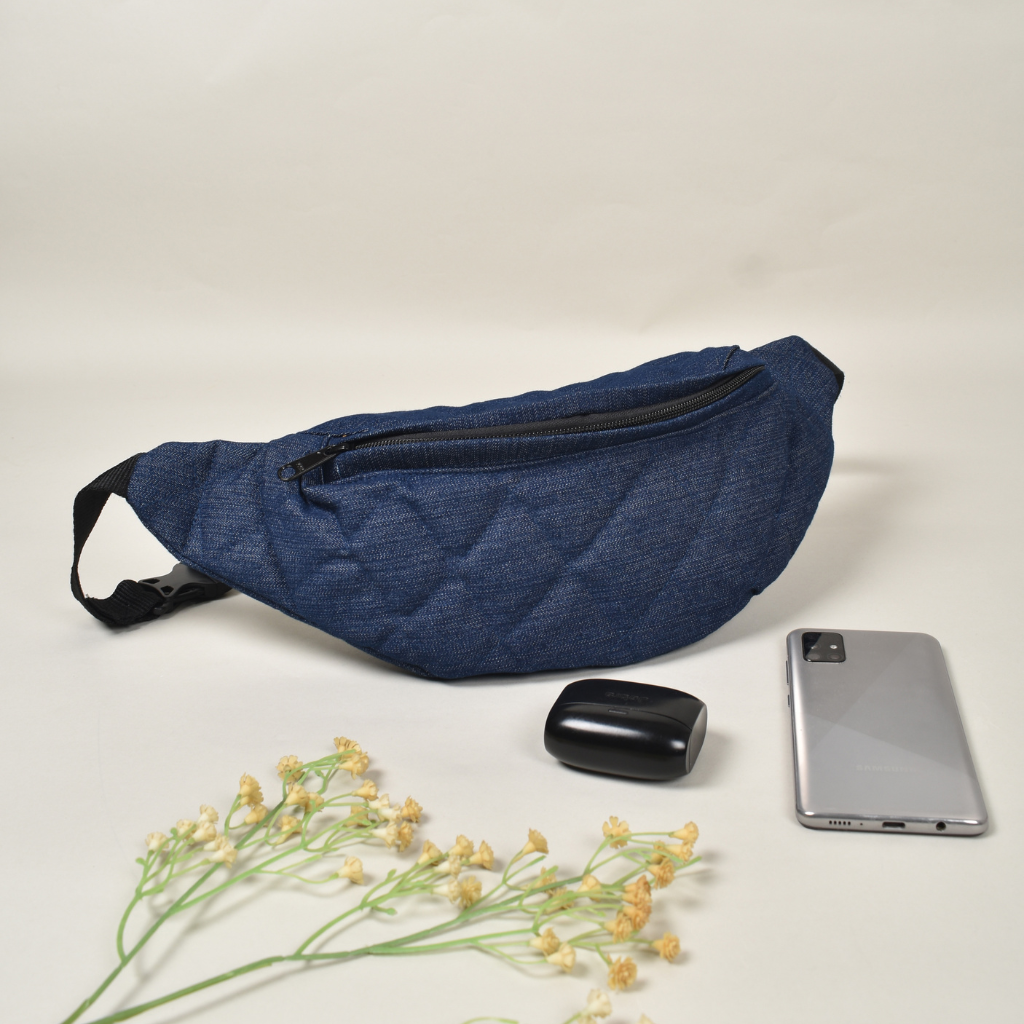 Fanny bag or waist bag in quilted denim