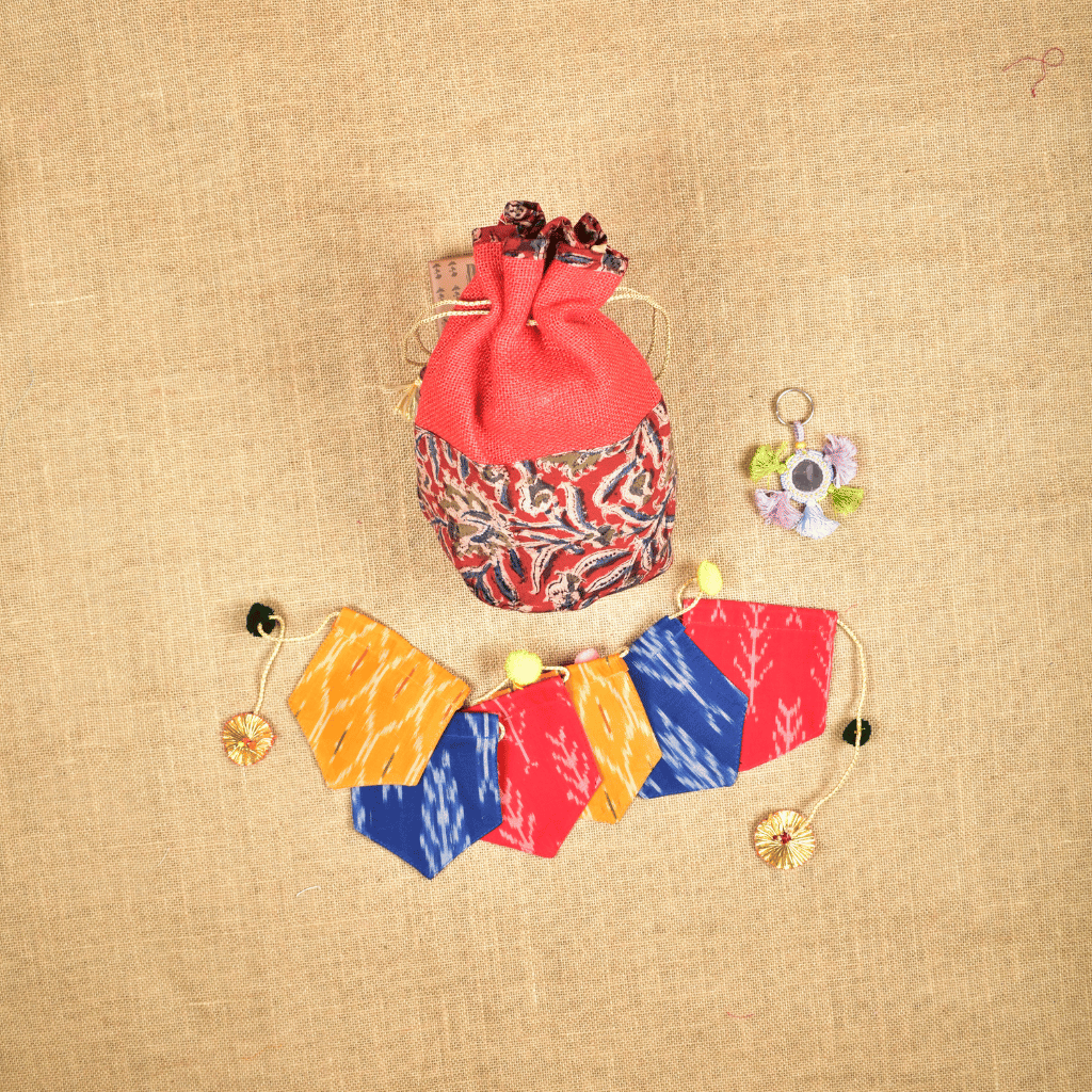 Festive gift set - Toran, Mirror key chain and Jute potli combo pack