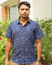 Navy Blue Casual Men's Shirt In Ikat cotton