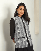 Reversible Nehru collar quilted jacket in grey ikat - pockets