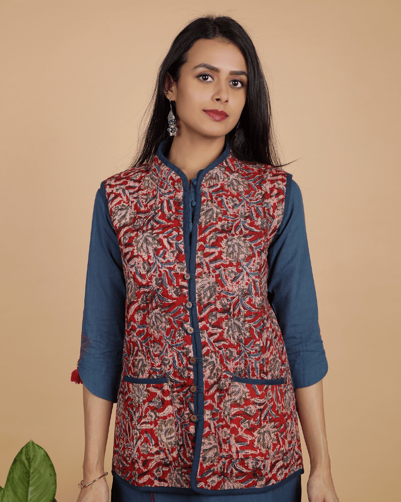 Reversible quilted jacket in blue & red kalamkari - red