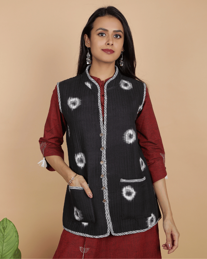 Black Reversible Nehru collar quilted jacket - front