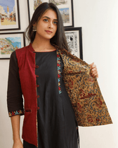 Reversible nehru jacket in red & yellow kalamkari