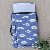 Blue ikat quilted laptop bag - closure