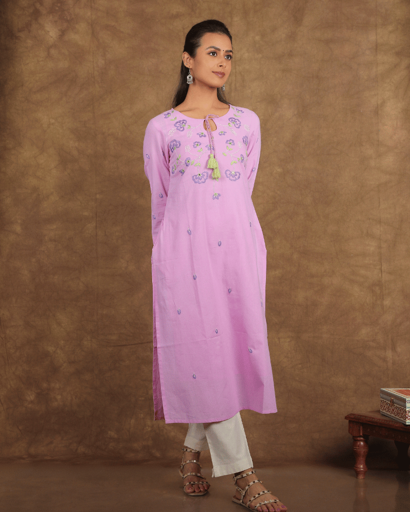 "Scallops" design embroidered purple cotton kurta-side