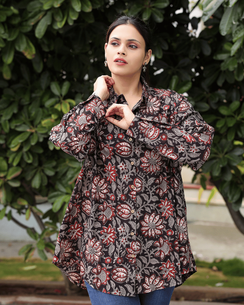 Stylish Women’s Black Kalamkari Cotton Shirt - sleeves