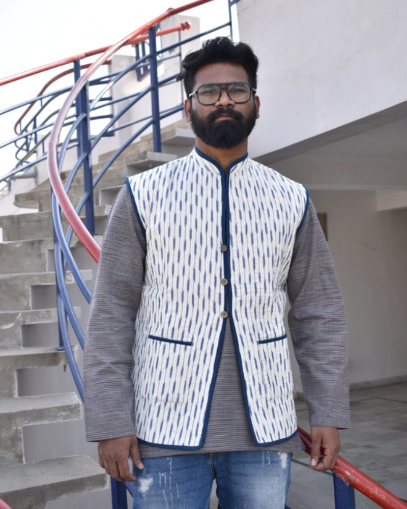 Reversible quilted jacket for men in blue and white ikat cotton