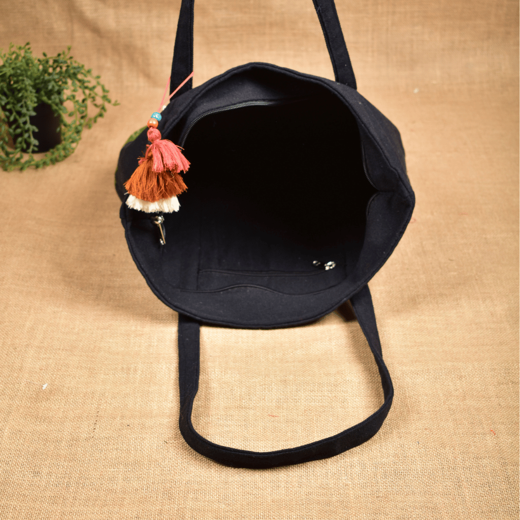 Large canvas tote bags with green ikat cotton - inside
