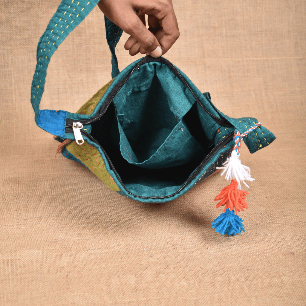 Patchwork Hand Embroidery Sling Bag - Inside