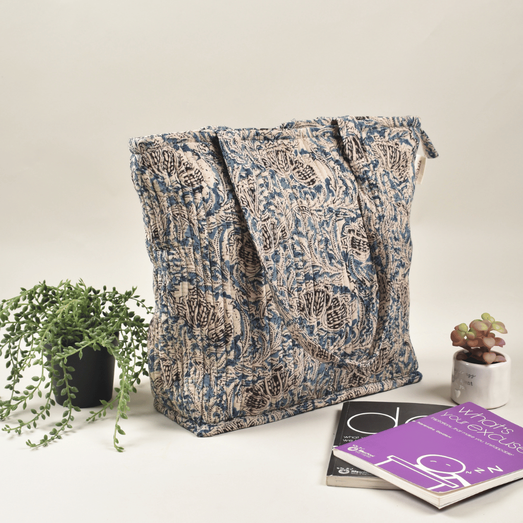 Blue kalamkari Quilted tote bag-side