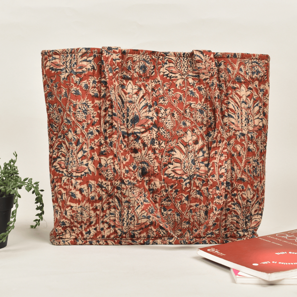Red kalamkari quilted handbag - front