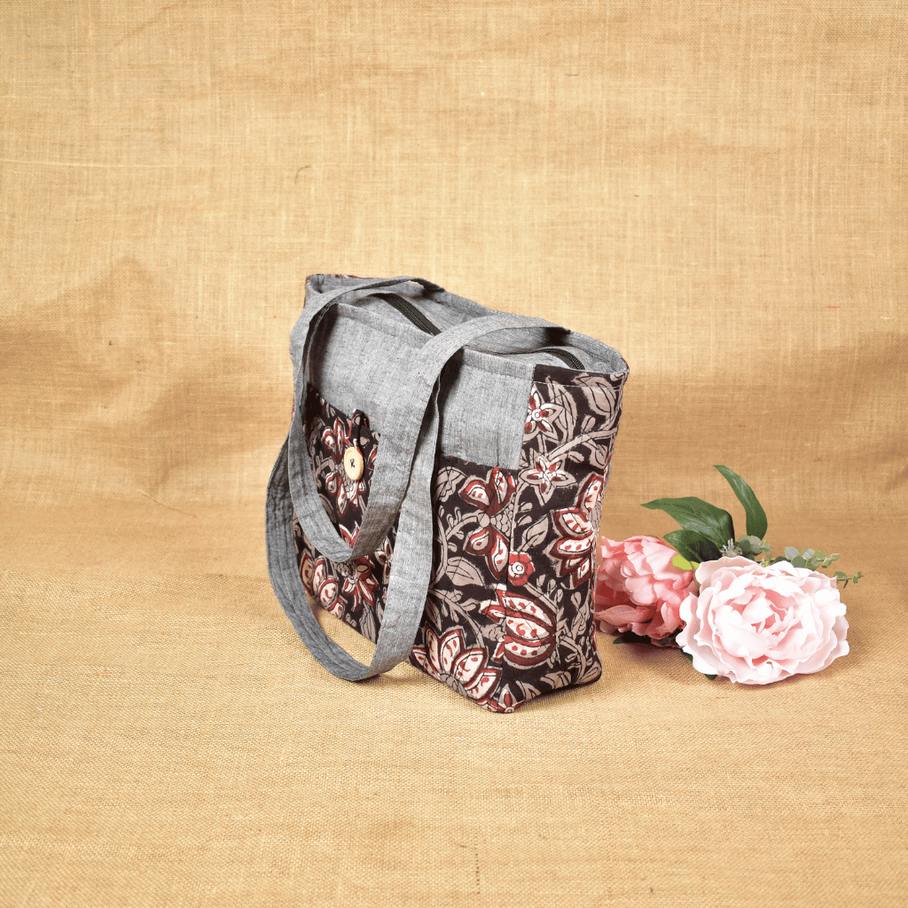 QUILTED GREY AND BLACK KALAMKARI PURSE BAG WITH POCKETS - side