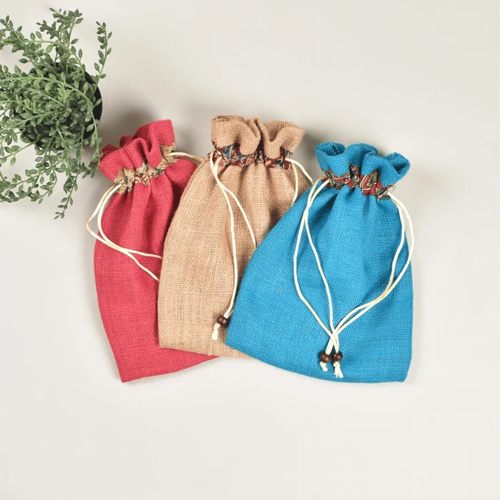 Small tambulam gift set - shubh laabh and key chain combo- colours