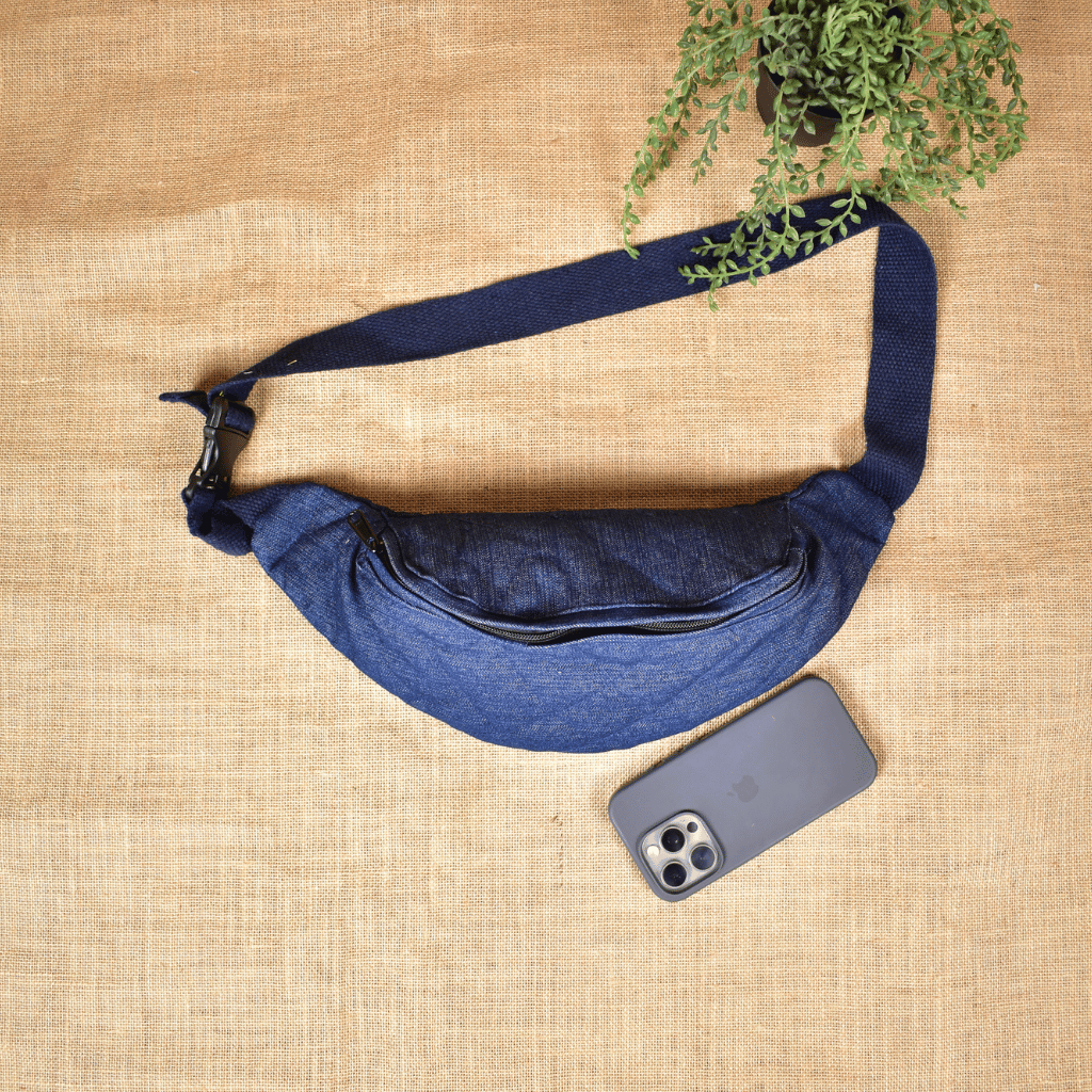 Fanny bag or waist bag in quilted denim - Front