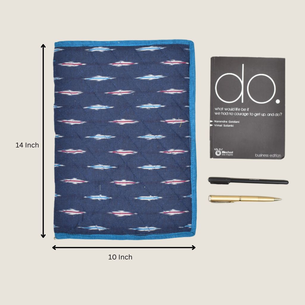 Blue file folder in ikat fabric with a zip - dimensions