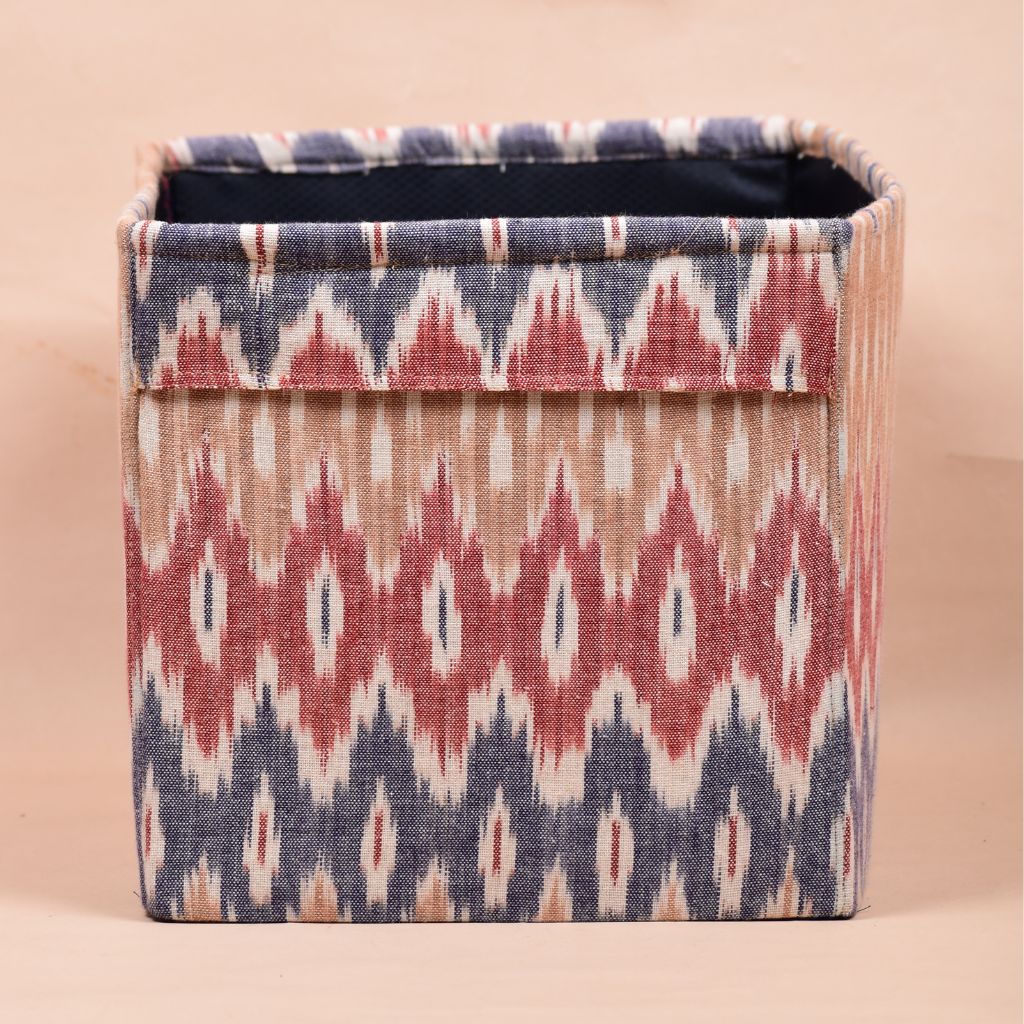 Foldable stationery organiser in pink ikat