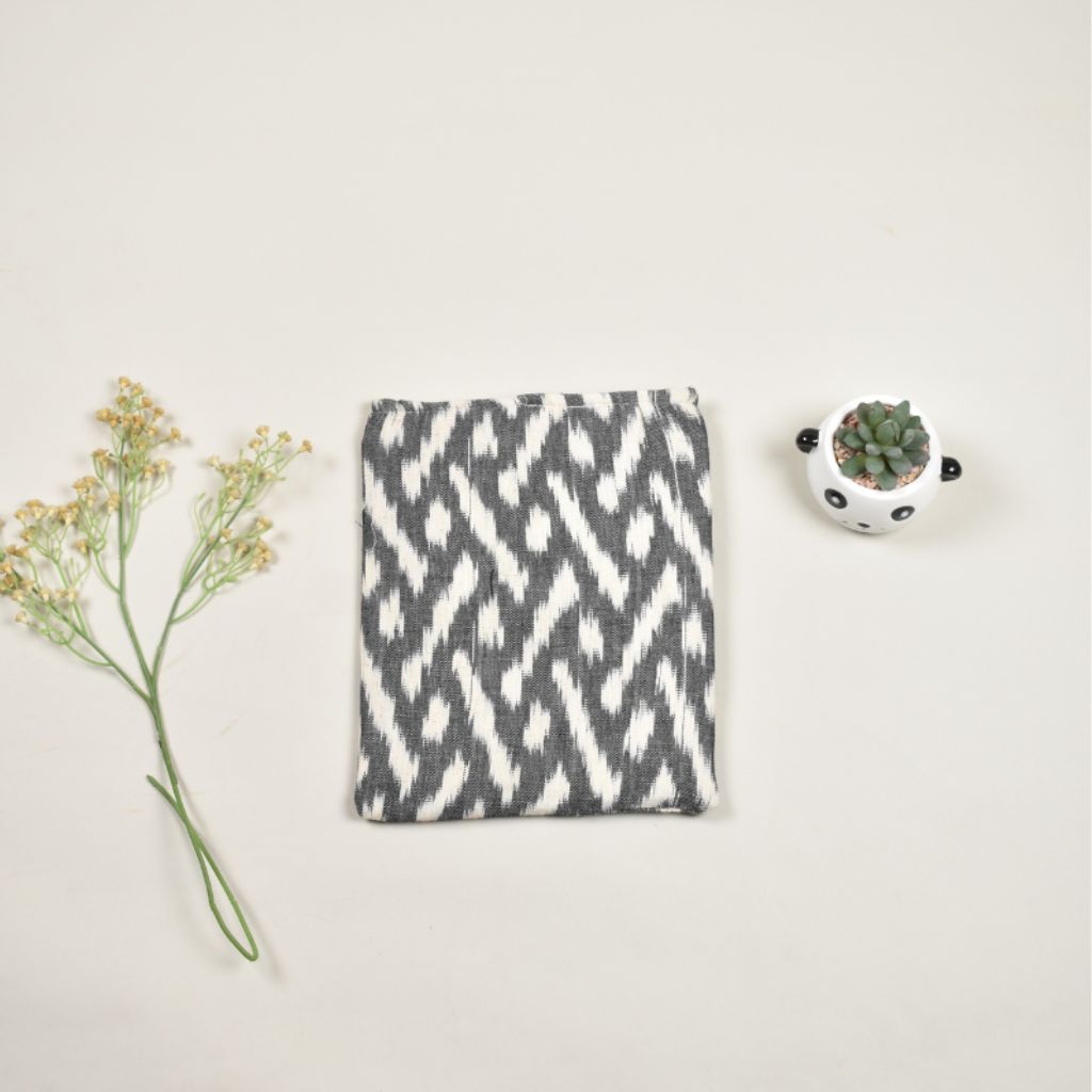 Ipad sleeve in black and white ikat cotton