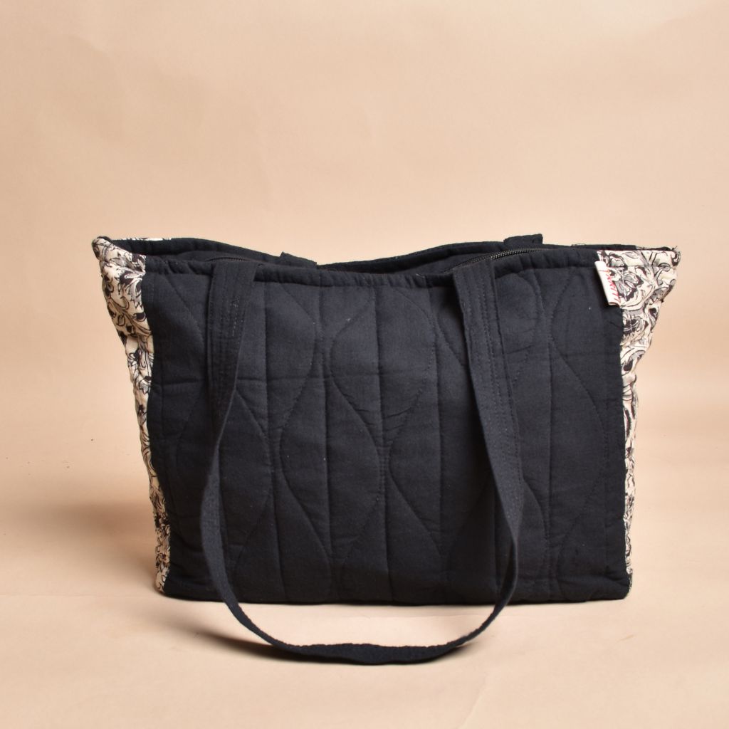 QUILTED WHITE AND BLACK KALAMKARI PURSE BAG WITH POCKETS